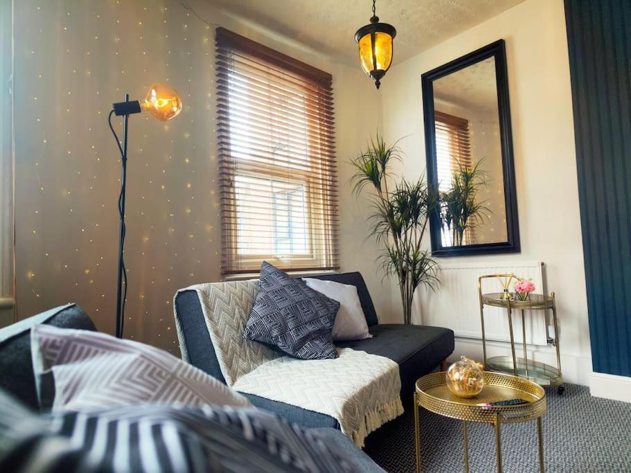 Apartment Elite Living - Centre Accommodates Up To 4 *